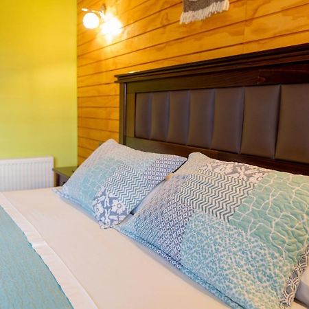 Casa Lucy Bed & Breakfast Puerto Natales Ngoại thất bức ảnh