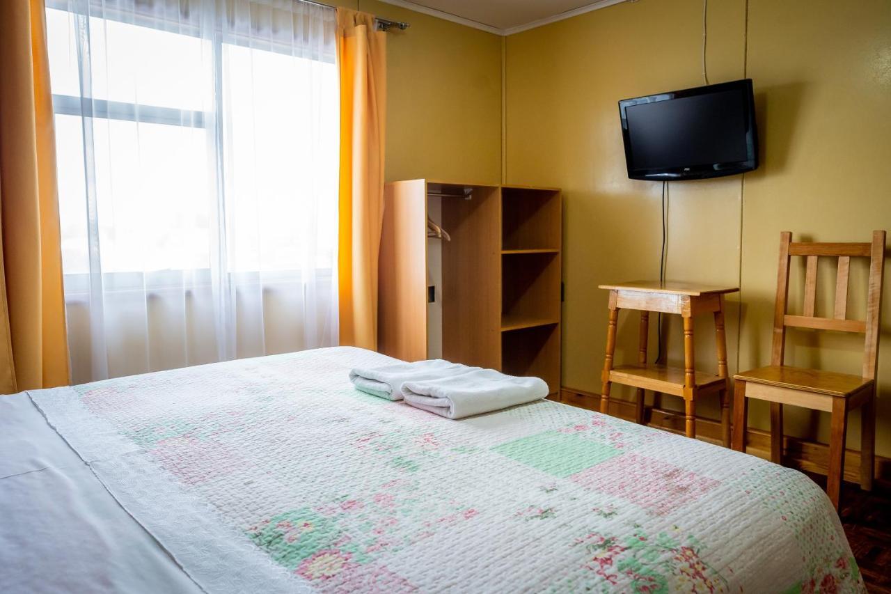 Casa Lucy Bed & Breakfast Puerto Natales Ngoại thất bức ảnh