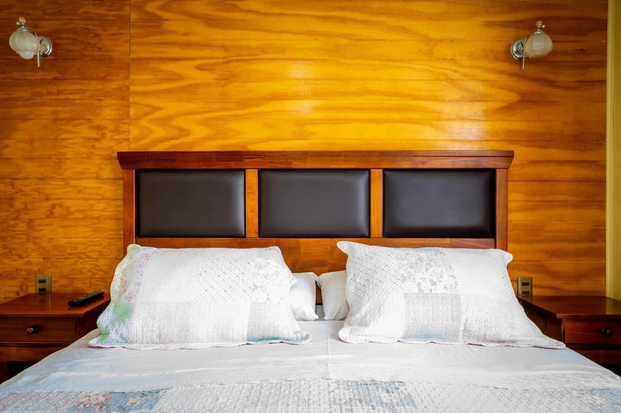 Casa Lucy Bed & Breakfast Puerto Natales Ngoại thất bức ảnh