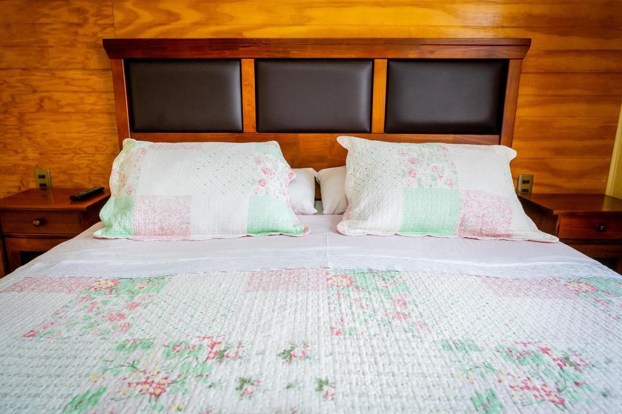 Casa Lucy Bed & Breakfast Puerto Natales Ngoại thất bức ảnh