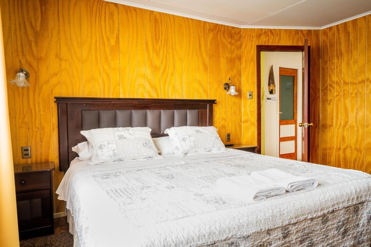 Casa Lucy Bed & Breakfast Puerto Natales Ngoại thất bức ảnh