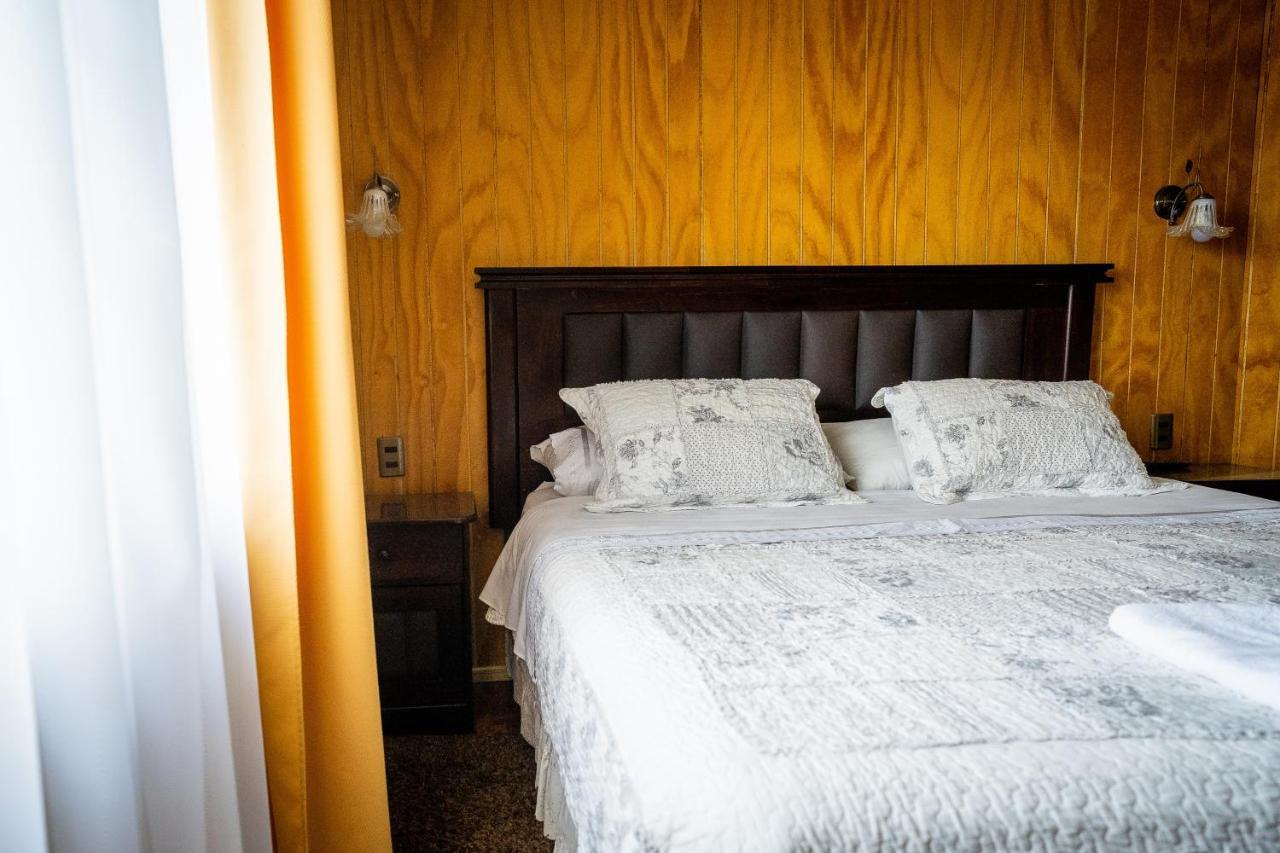 Casa Lucy Bed & Breakfast Puerto Natales Ngoại thất bức ảnh