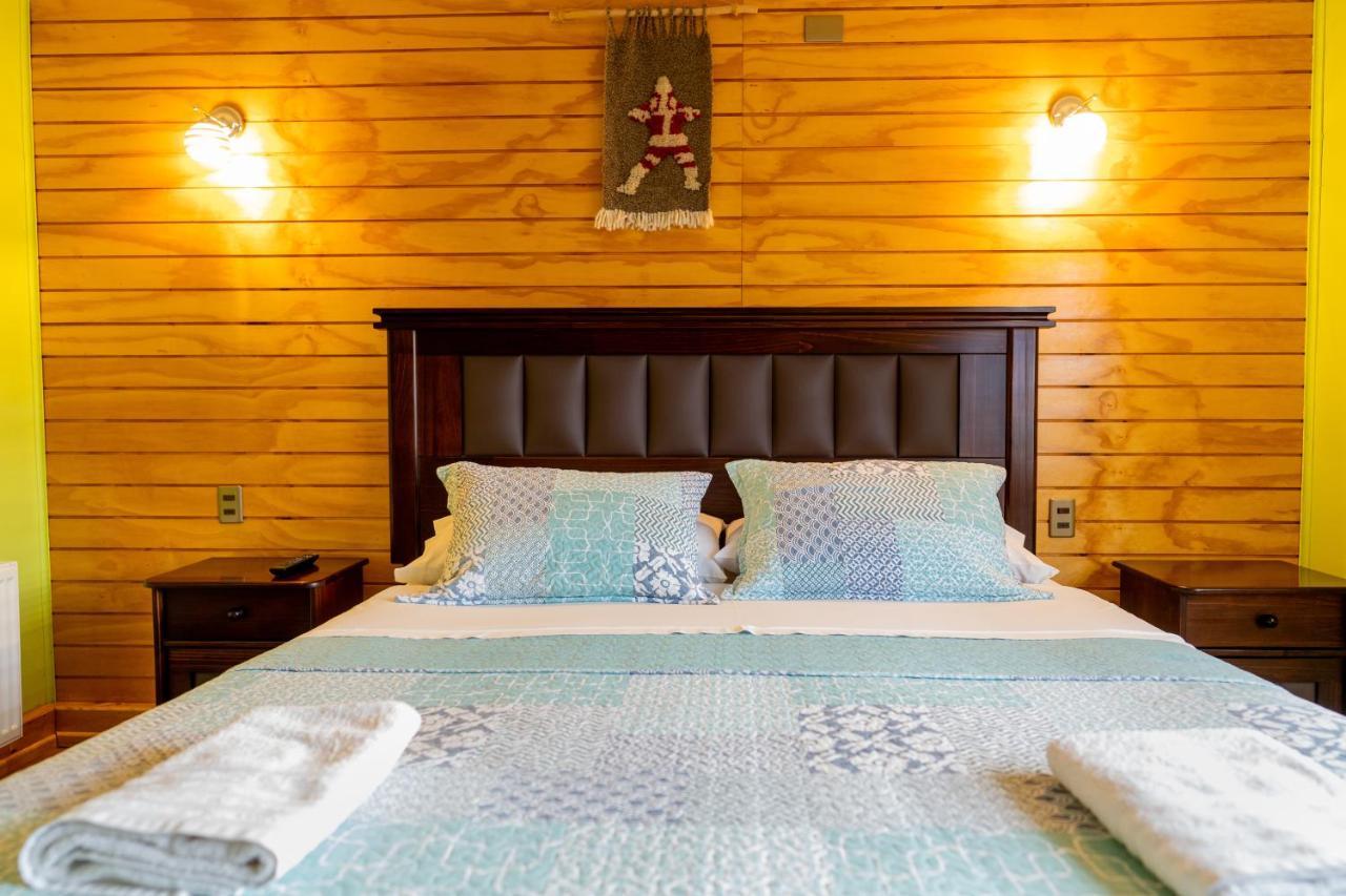 Casa Lucy Bed & Breakfast Puerto Natales Ngoại thất bức ảnh