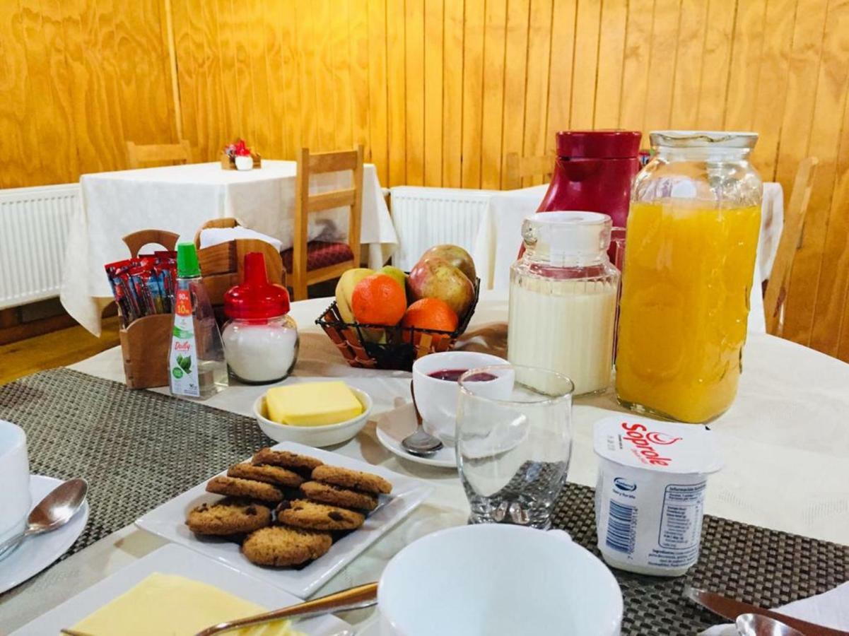Casa Lucy Bed & Breakfast Puerto Natales Ngoại thất bức ảnh